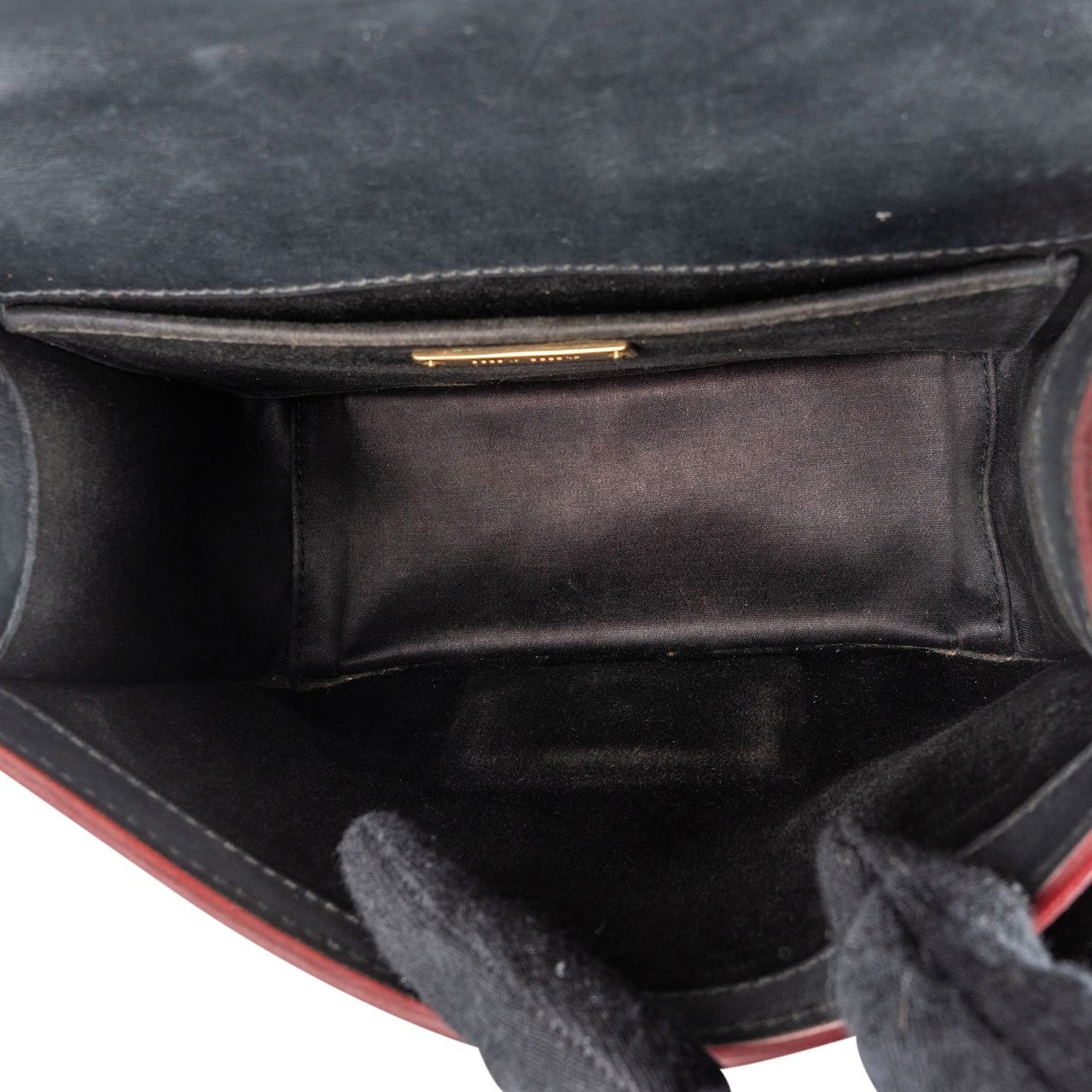 Miu Miu Grained Leather Club Flap Crossbody Bag Zwart