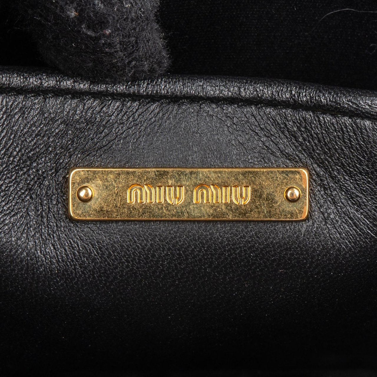 Miu Miu Matelassé Nappa Leather Crossbody Bag Zwart