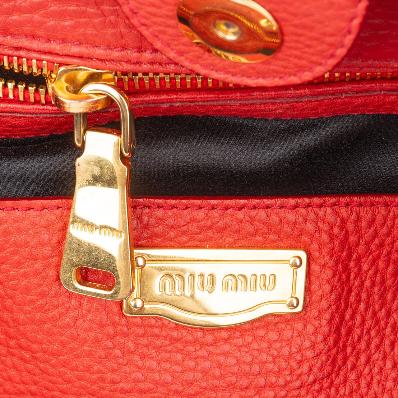 Miu Miu Miu Miu Red Calfskin Shoulder Bag Divers