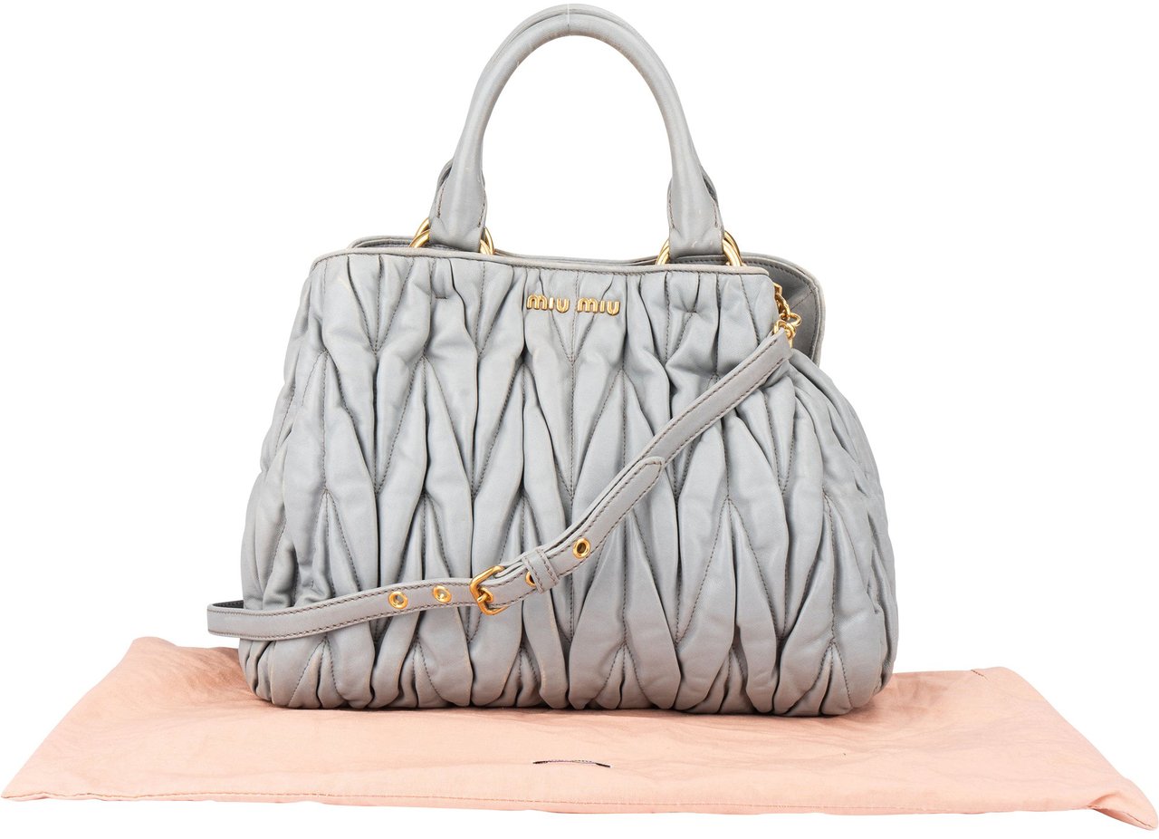 Miu Miu Miu Miu Quilted Leather City Handbag Divers