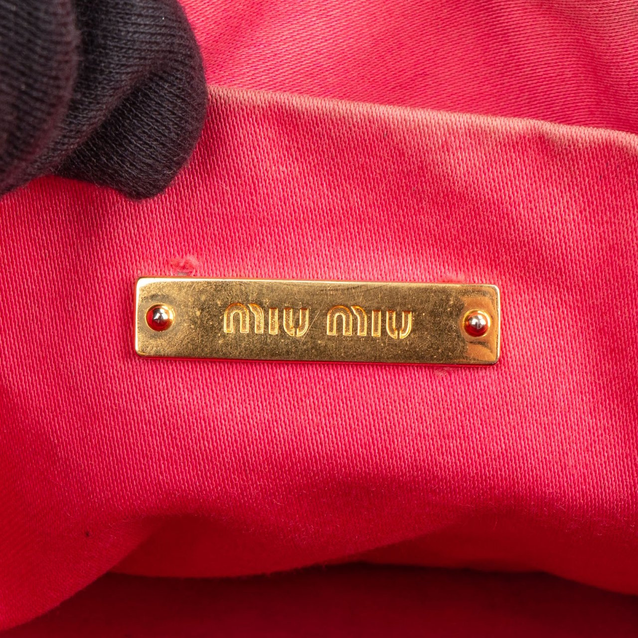 Miu Miu Vitello Lux Small Padlock Handbag Zwart