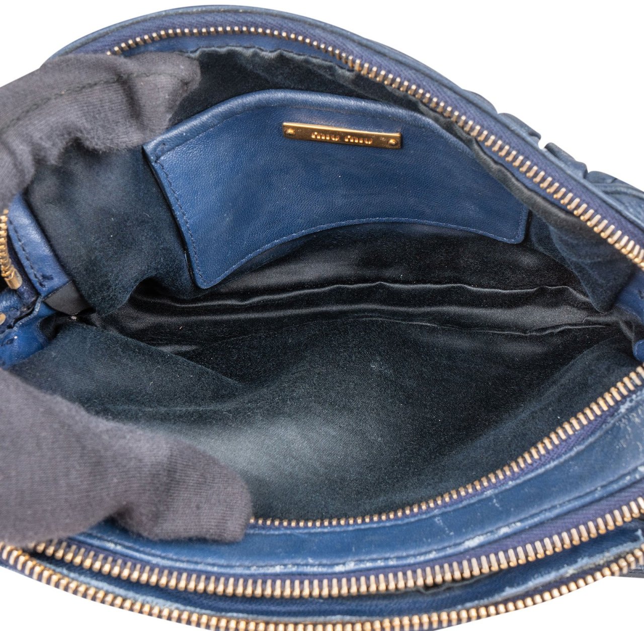 Miu Miu Miu Miu Matelassé Leather Camera Crossbody Bag Blauw