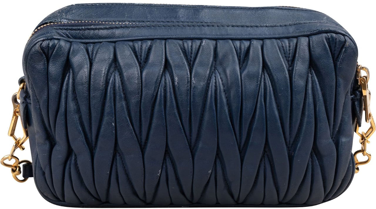 Miu Miu Miu Miu Matelassé Leather Camera Crossbody Bag Blauw