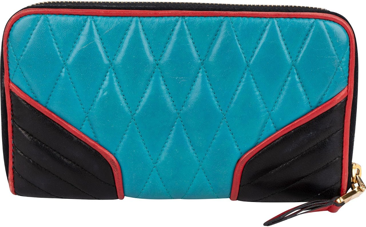 Miu Miu Quilted Nappa Leather Colorblock Biker Zip Around Wallet Zwart
