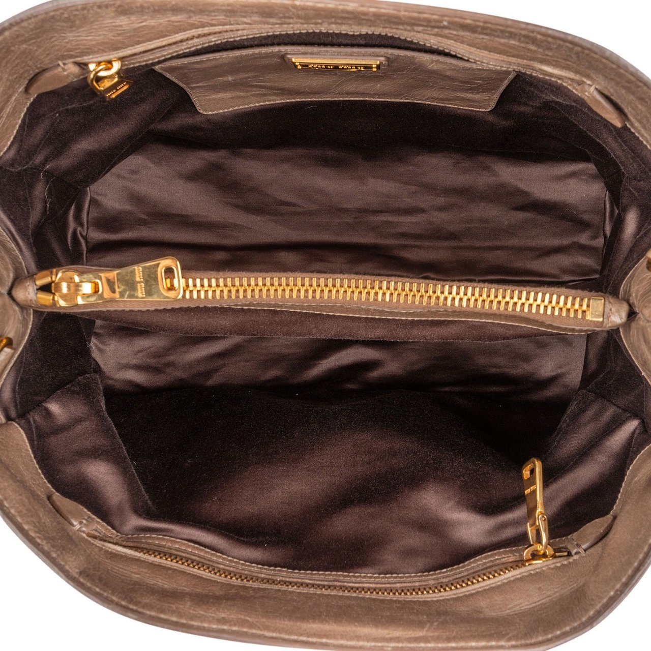 Miu Miu Vitello Lux Leather Tote Handbag Donkergrijs