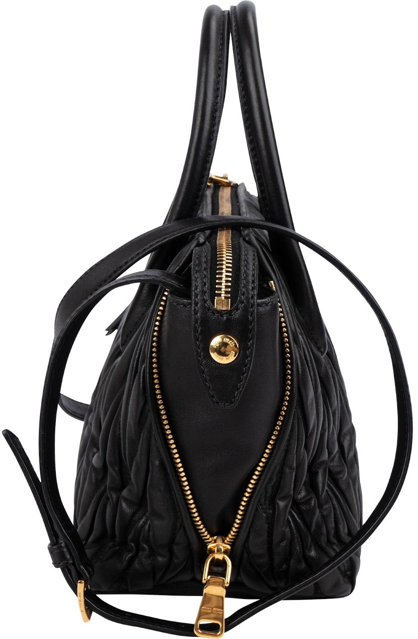 Miu Miu Black Matelassé Nappa Leather Handbag Zwart