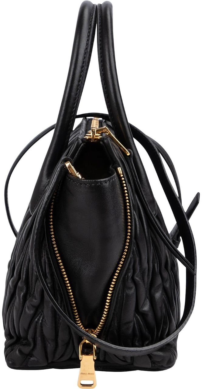 Miu Miu Black Matelassé Nappa Leather Handbag Zwart