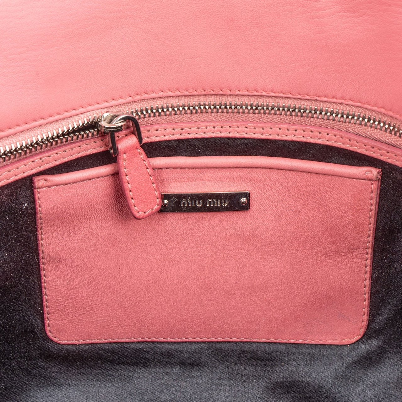Miu Miu Matelassé Nappa Leather Crystal Flap Shoulder Bag Rood
