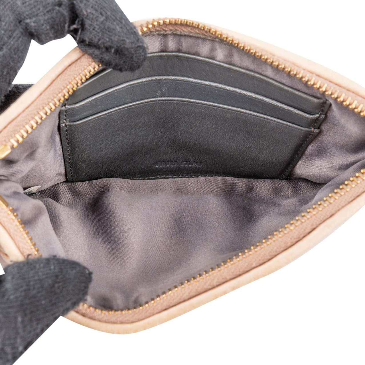 Miu Miu Matelassé Nappa Leather Zip Wallet Roze