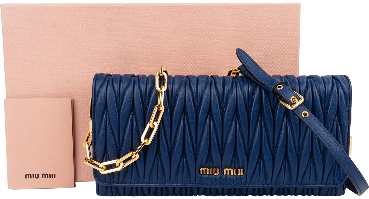 Miu Miu Matelassé Nappa Leather Wallet On Chain Crossbody Bag Blauw