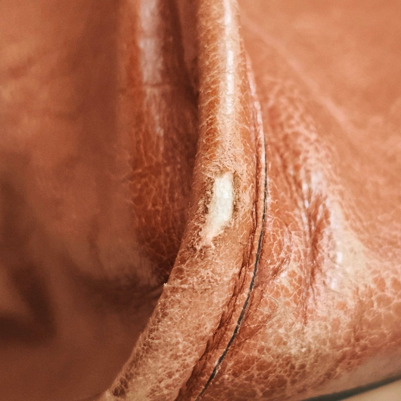 Miu Miu Vitello Lux Shine Leather Bauletto Handbag Bruin
