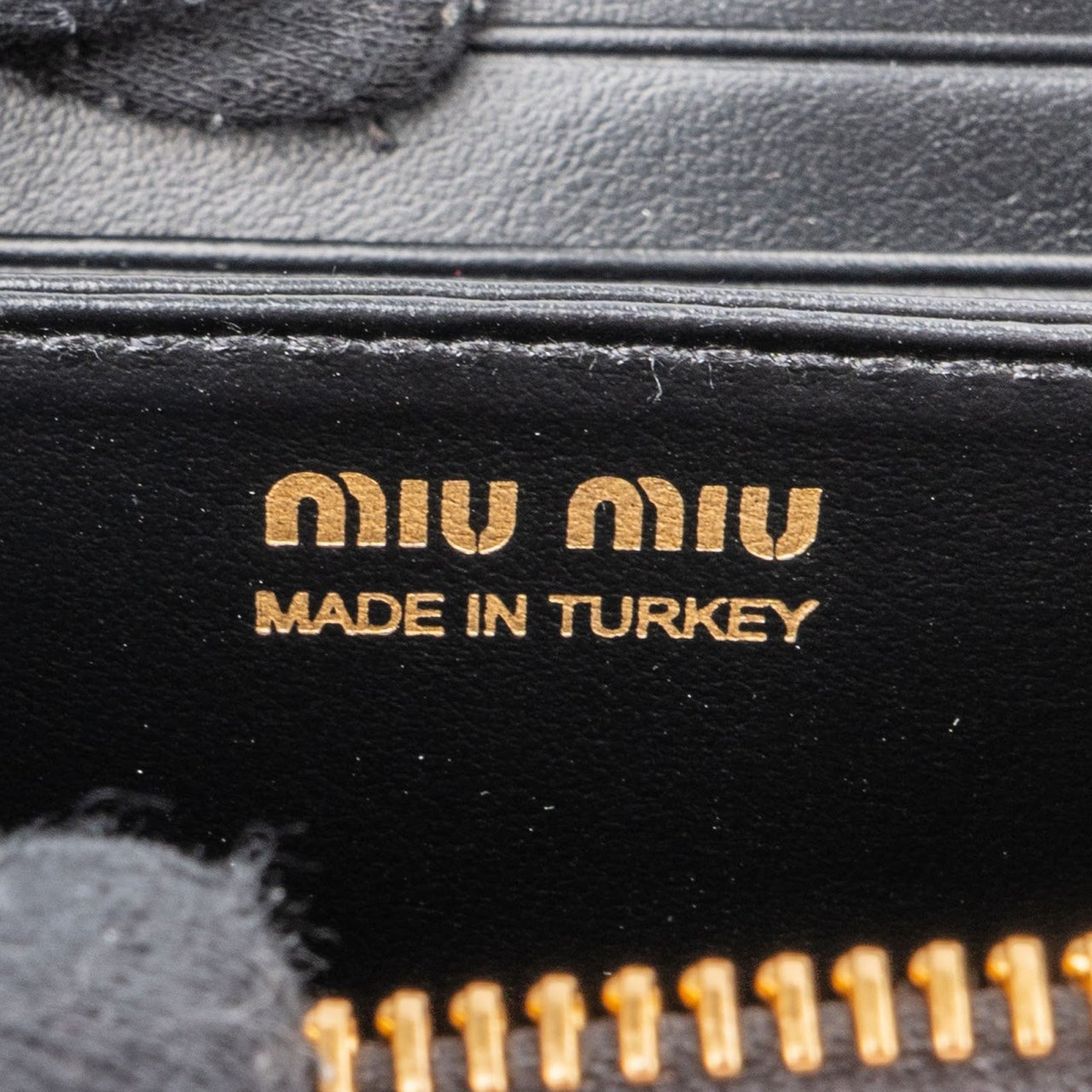 Miu Miu Matelassé Leather Biker Zip Around Coin Wallet Zwart