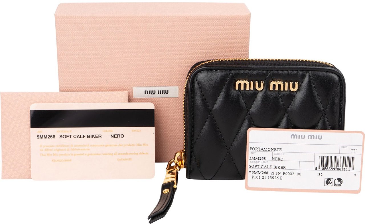 Miu Miu Matelassé Leather Biker Zip Around Coin Wallet Zwart