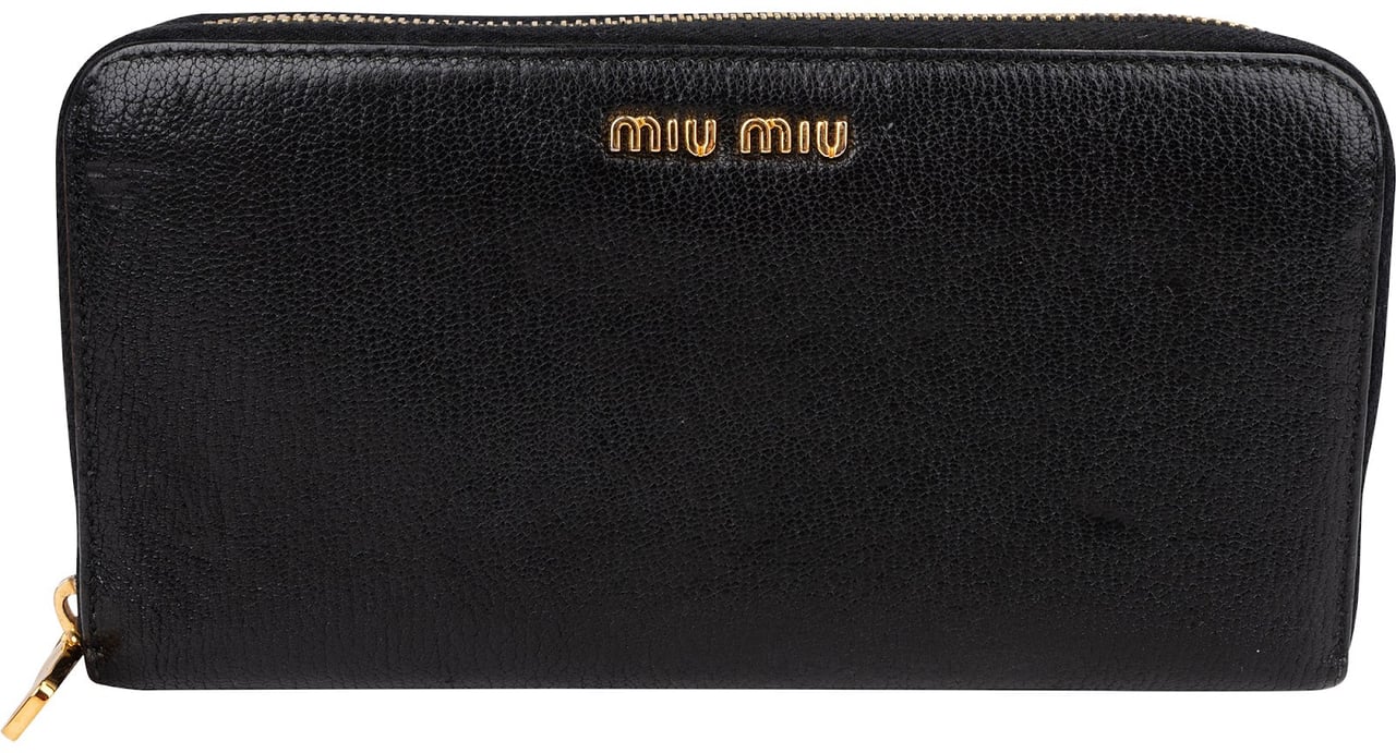 Miu Miu Black Leather Zip Around Wallet Zwart