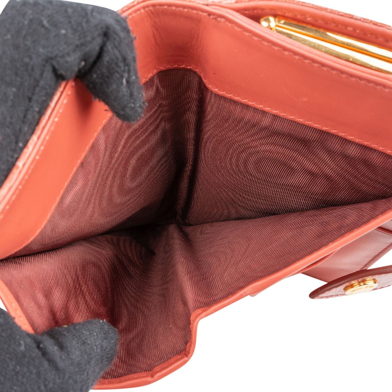 Miu Miu Cocco Craquelé Leather Kisslock Wallet Divers