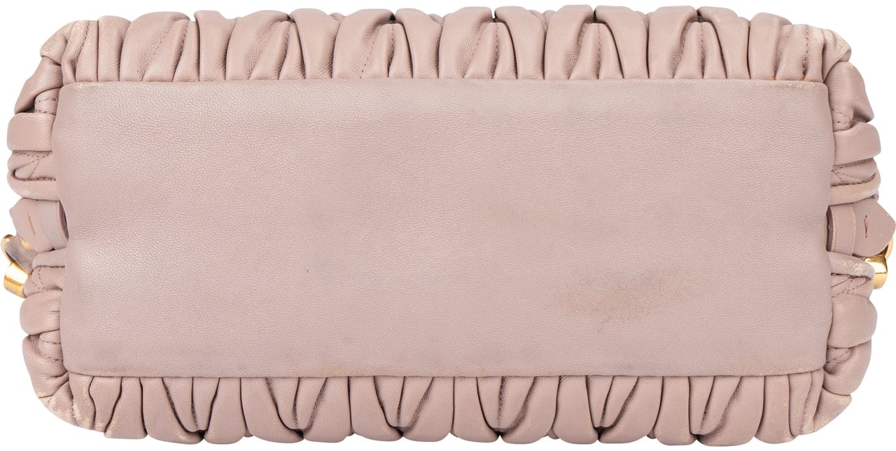 Miu Miu Miu Miu Quilted Leather Handbag Roze