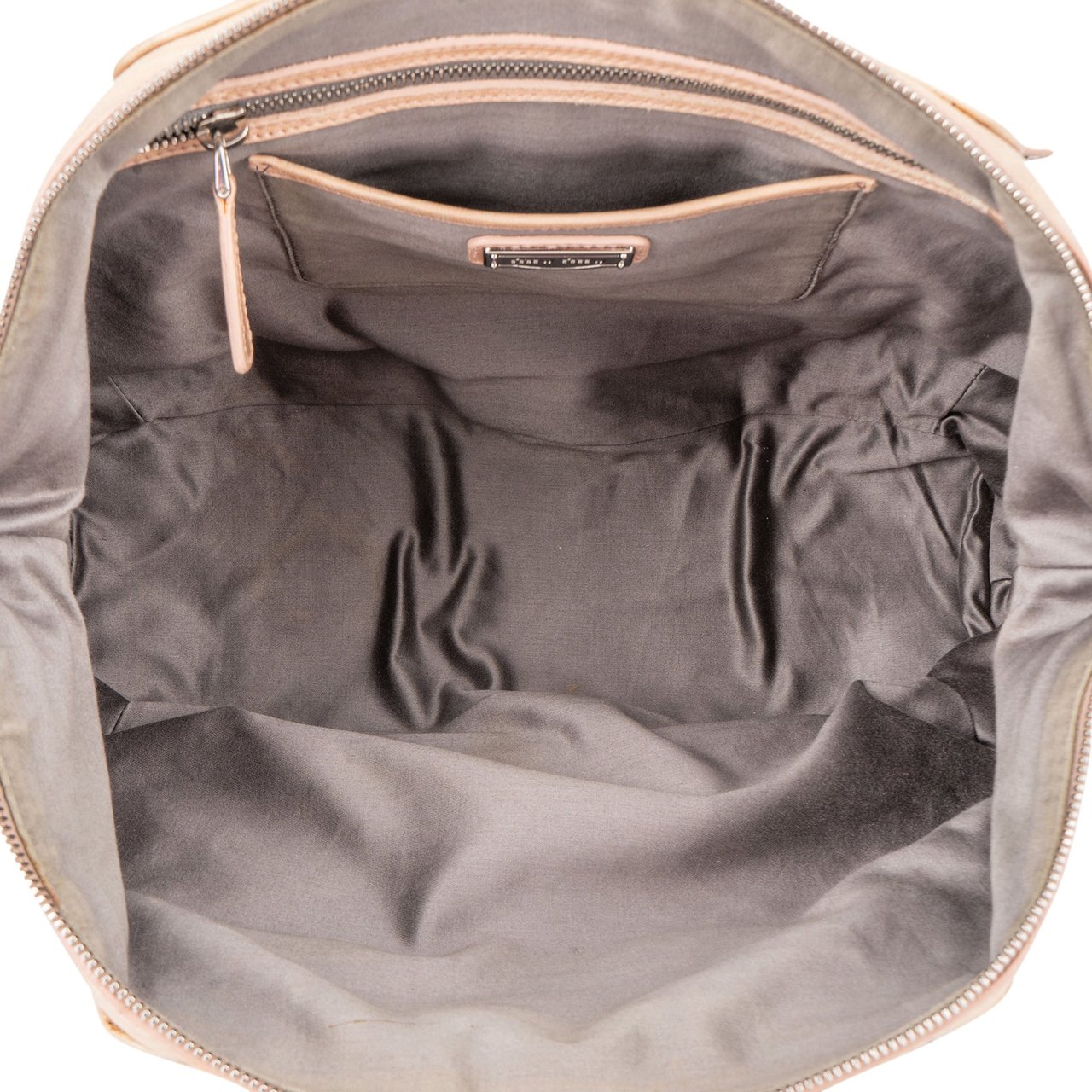 Miu Miu Miu Miu Bleach Leather Crystal Heart Handbag Roze