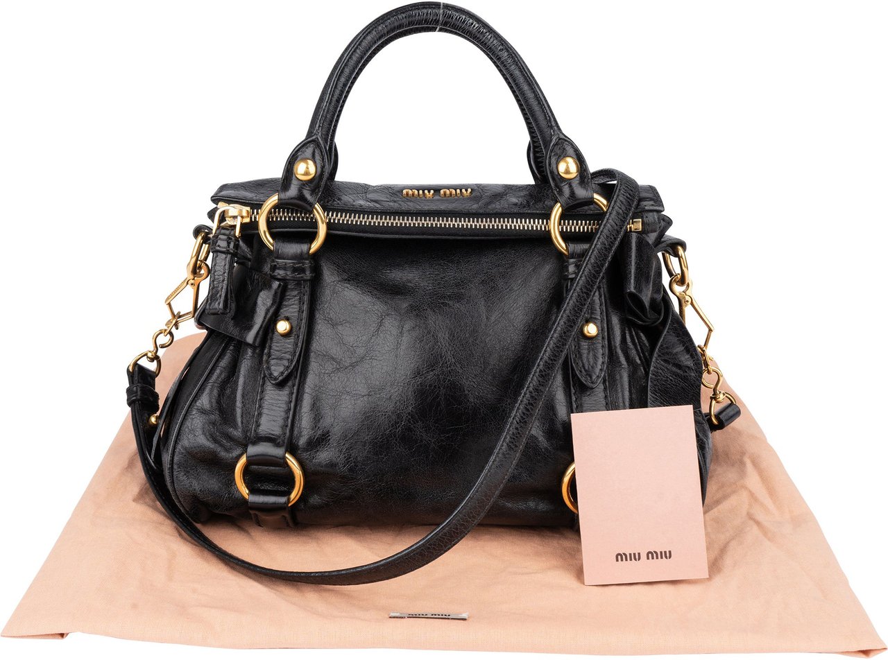 Miu Miu Miu Miu Classic Leather City Handbag Zwart