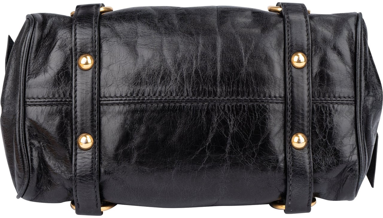 Miu Miu Miu Miu Classic Leather City Handbag Zwart
