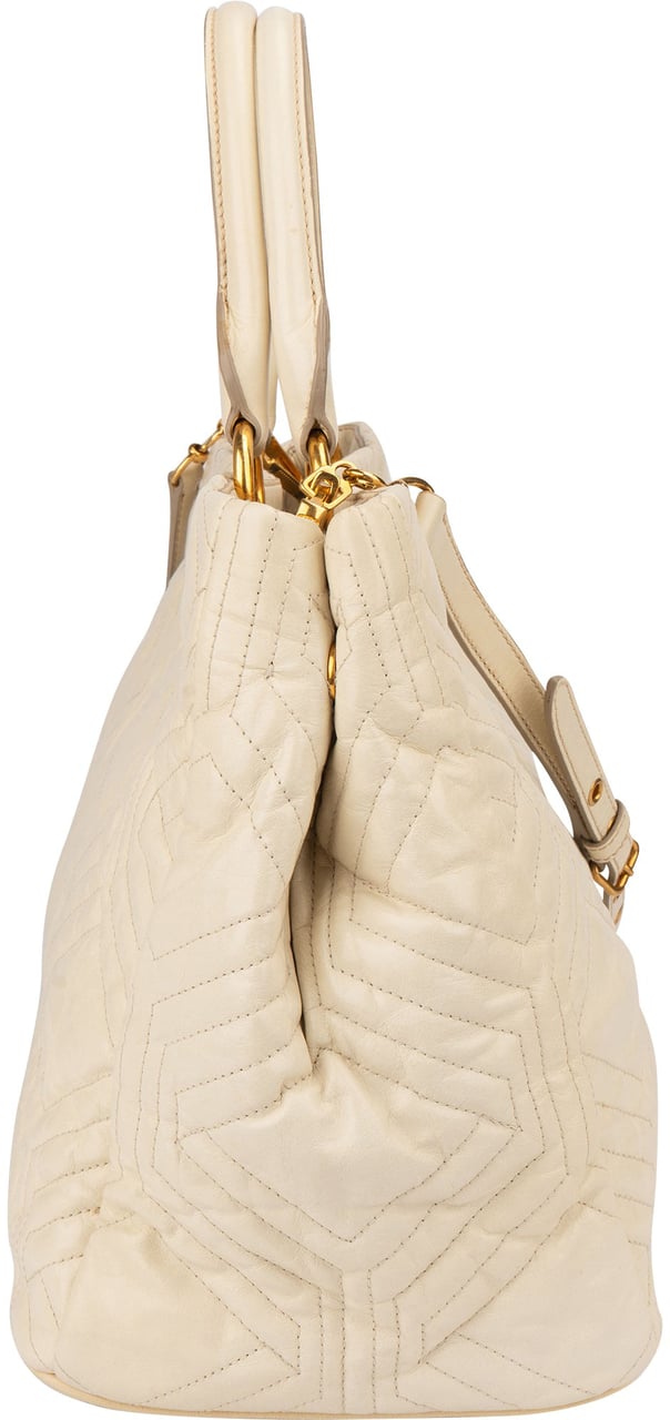 Miu Miu Miu Miu Quilted Leather City Handbag Wit