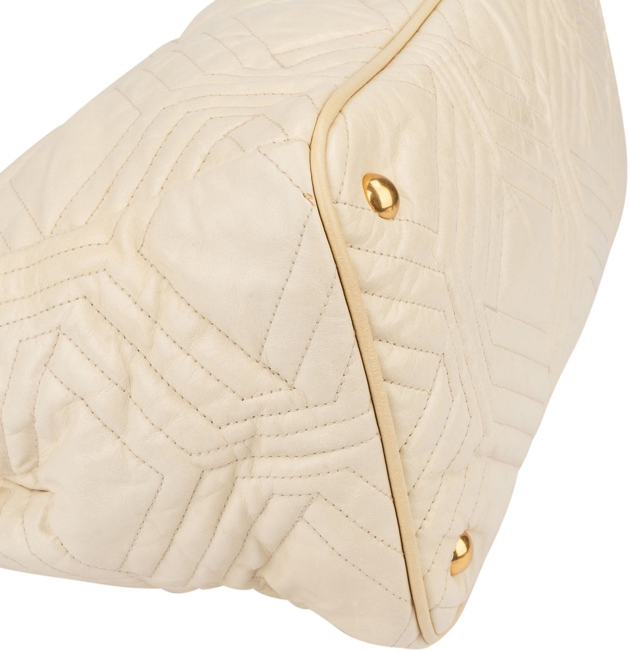 Miu Miu Miu Miu Quilted Leather City Handbag Wit