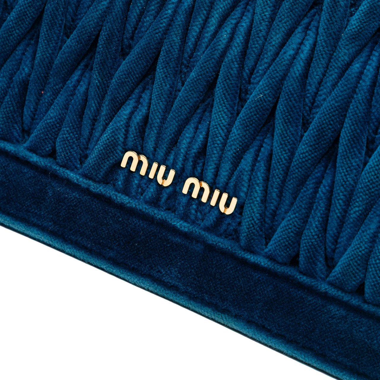 Miu Miu Velluto Matelasse Confidential Chain Crossbody Blauw