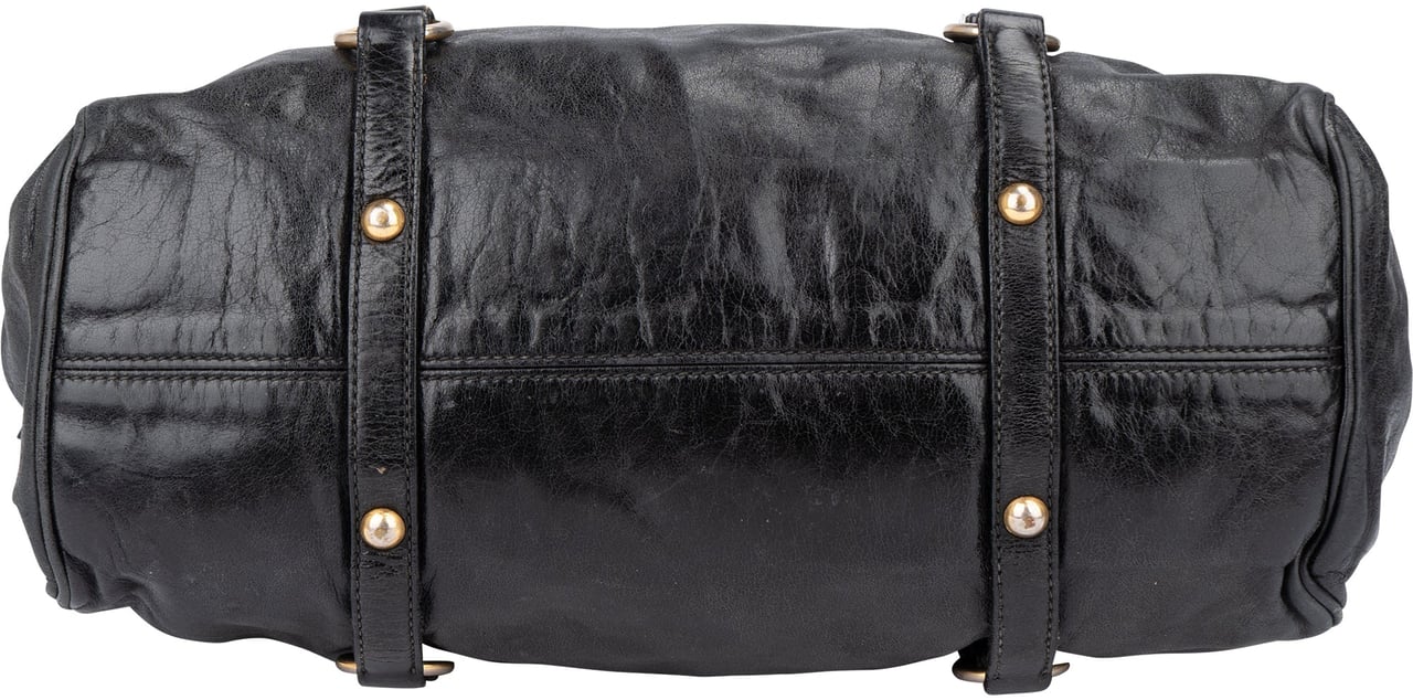 Miu Miu Miu Miu Black Leather City Handbag Zwart