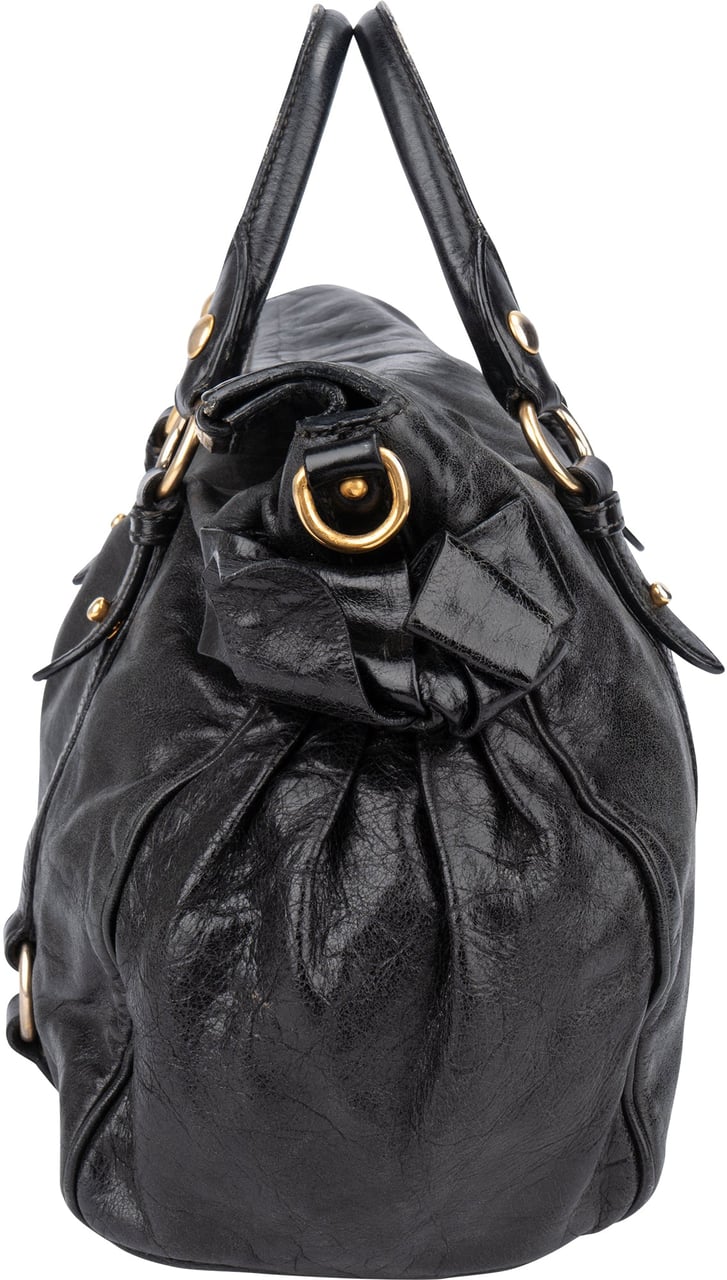 Miu Miu Miu Miu Black Leather City Handbag Zwart