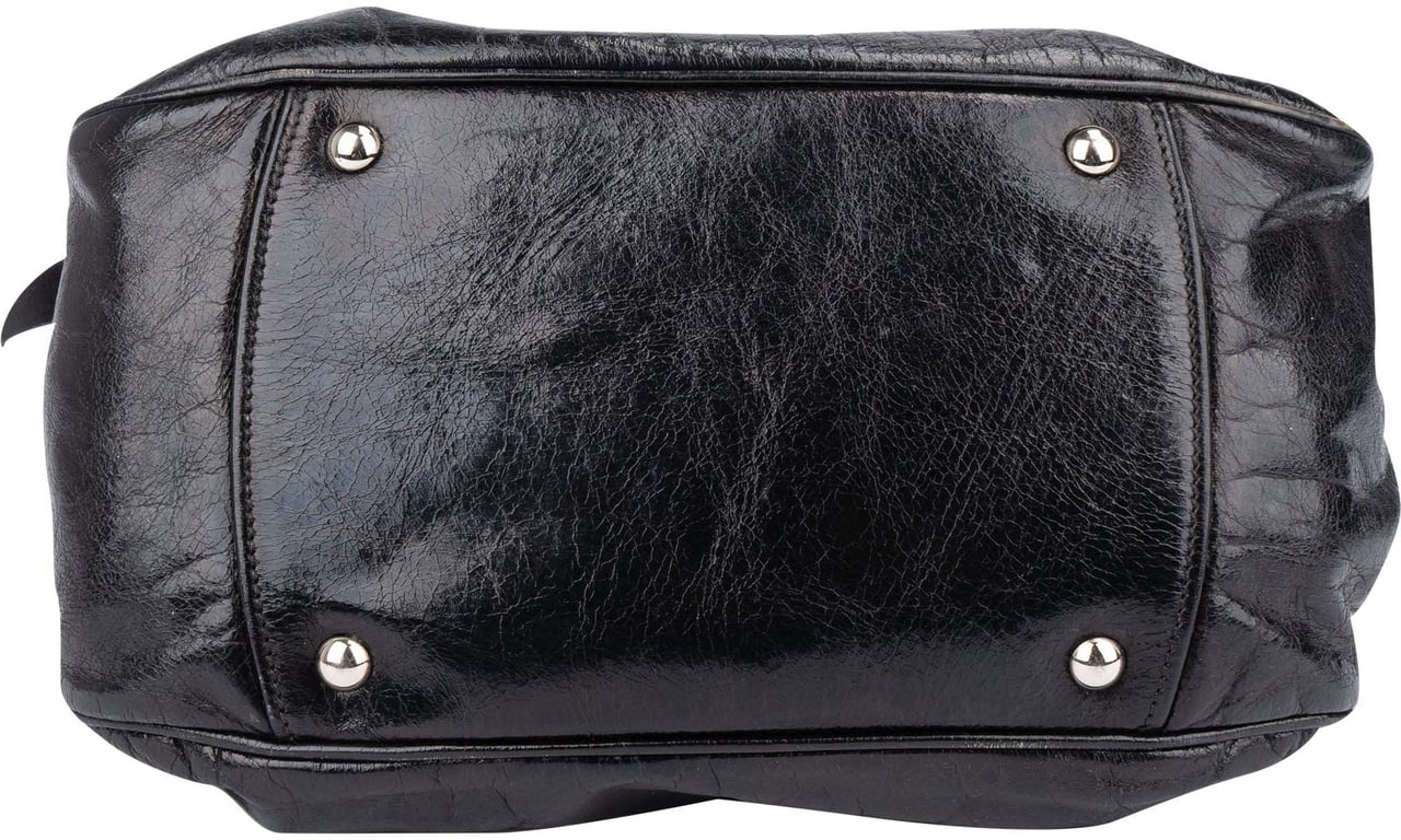 Miu Miu Miu Miu Leather Classic City Handbag Zwart