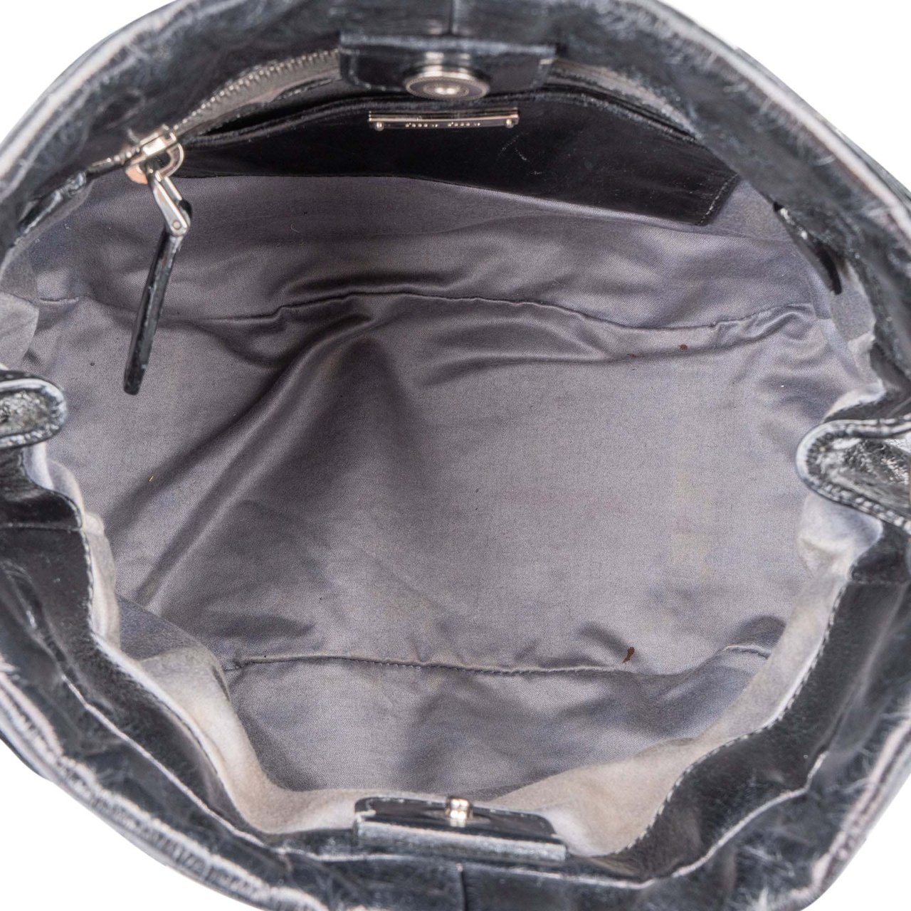 Miu Miu Miu Miu Leather Classic City Handbag Zwart