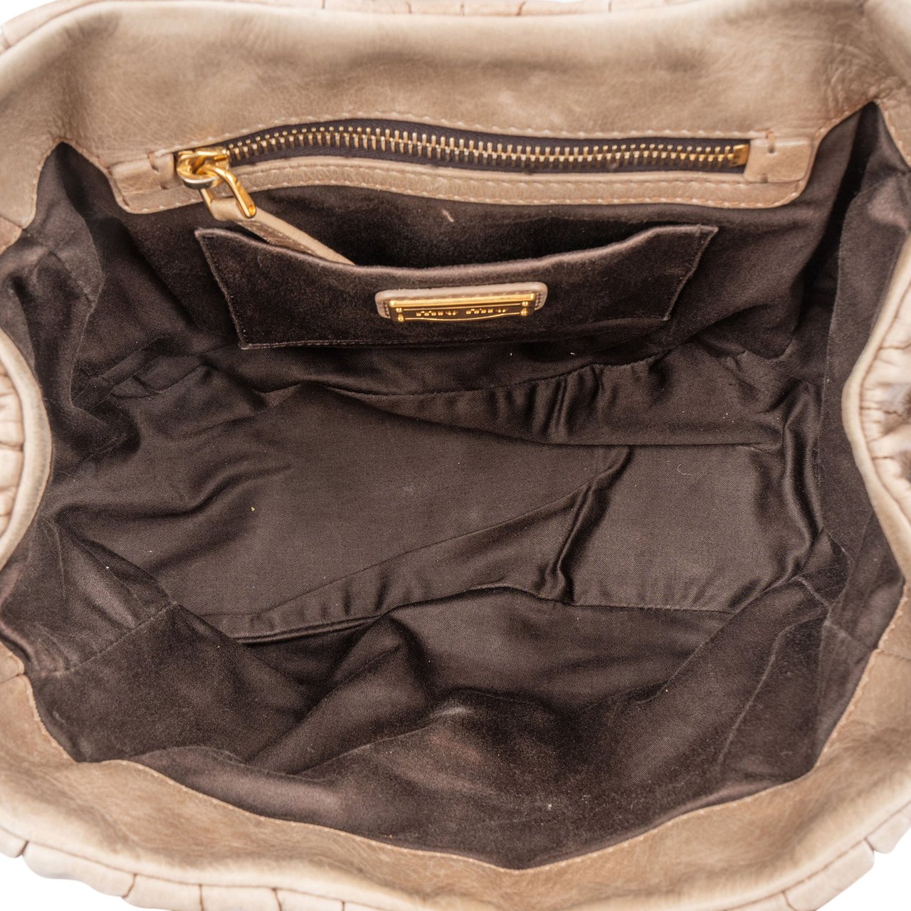 Miu Miu Miu Miu Quilted Leather City Handbag Donkergrijs