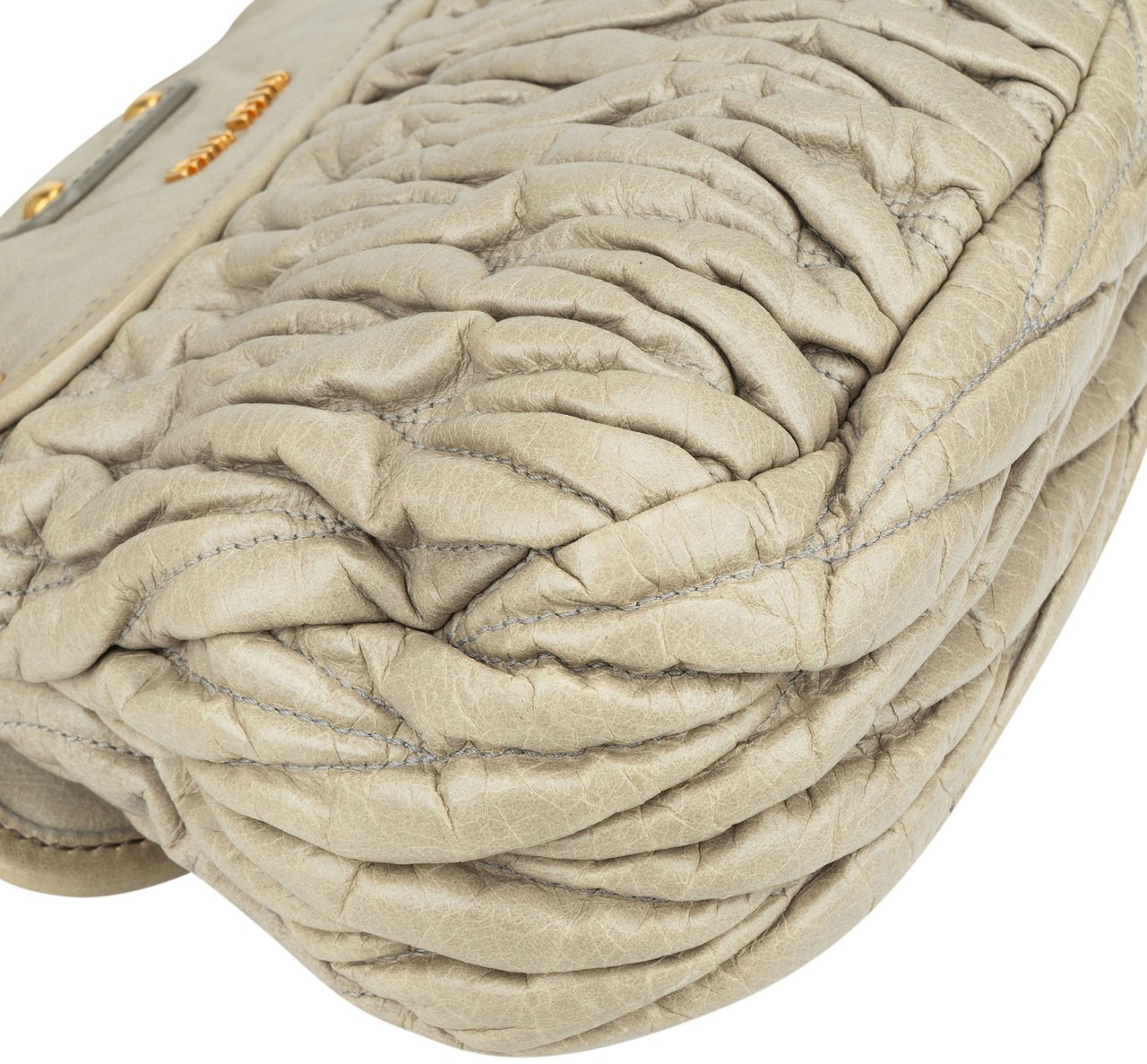 Miu Miu Miu Miu Quilted Leather City Handbag Divers