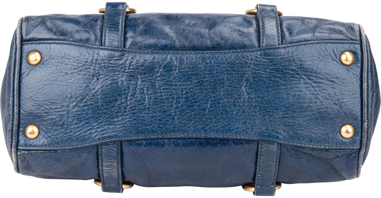 Miu Miu Miu Miu Blue Leather City Handbag Zwart