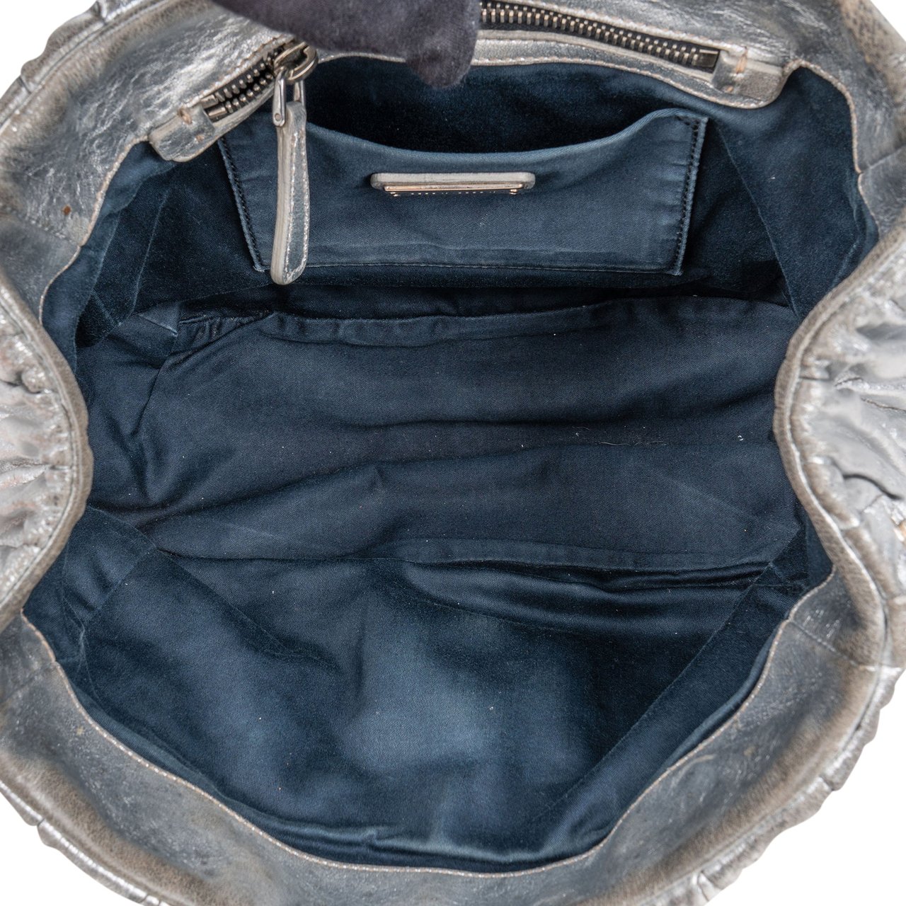 Miu Miu Miu Miu Quilted Leather City Handbag Zilver