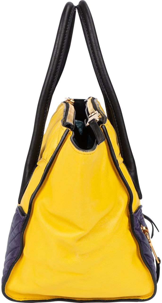 Miu Miu Miu Miu Quilted Leather Motocross Handbag Geel