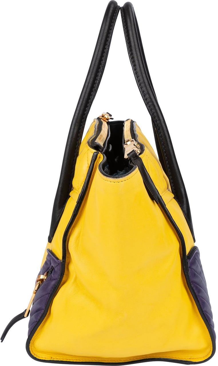 Miu Miu Miu Miu Quilted Leather Motocross Handbag Geel