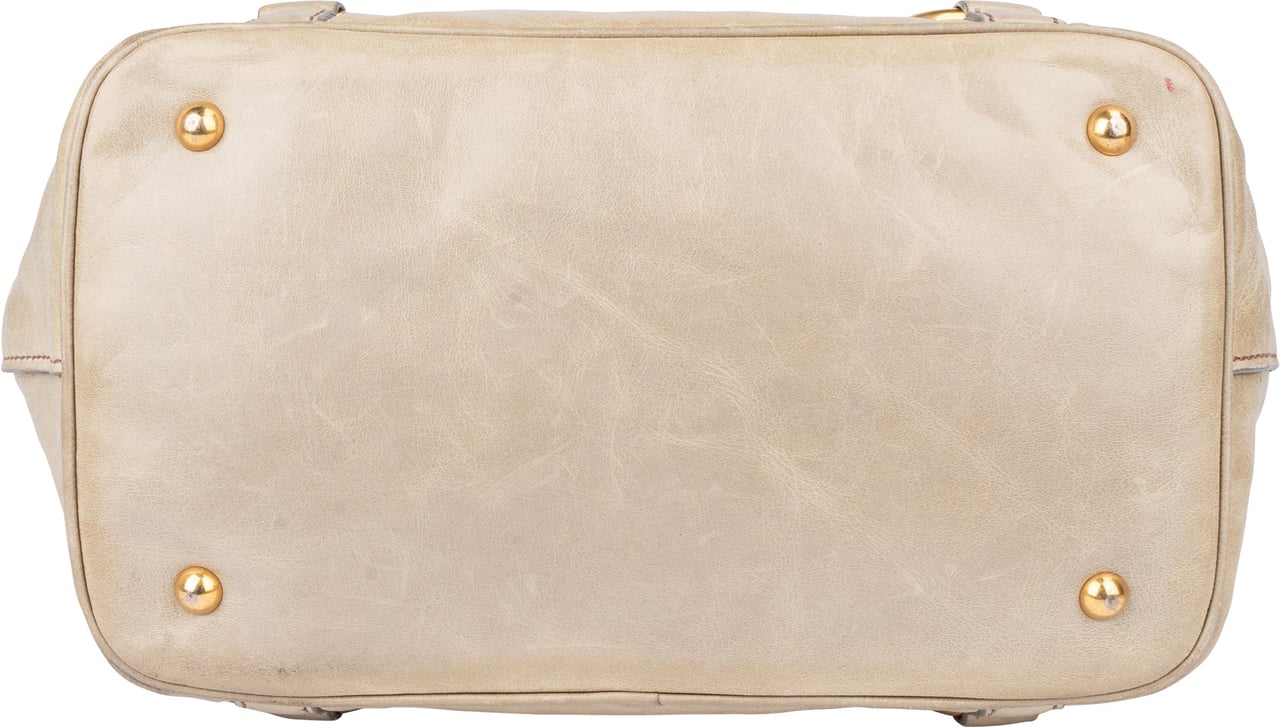 Miu Miu Miu Miu Classic Leather City Handbag Groen