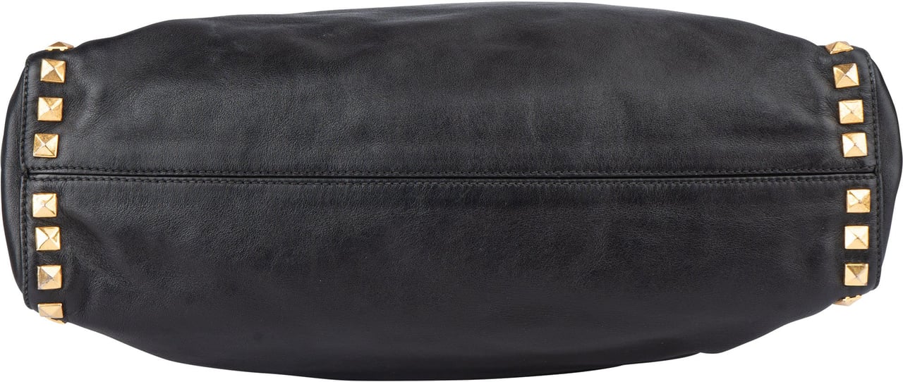 Miu Miu Miu Miu Black Leather Spikes Shoulder Bag Zwart