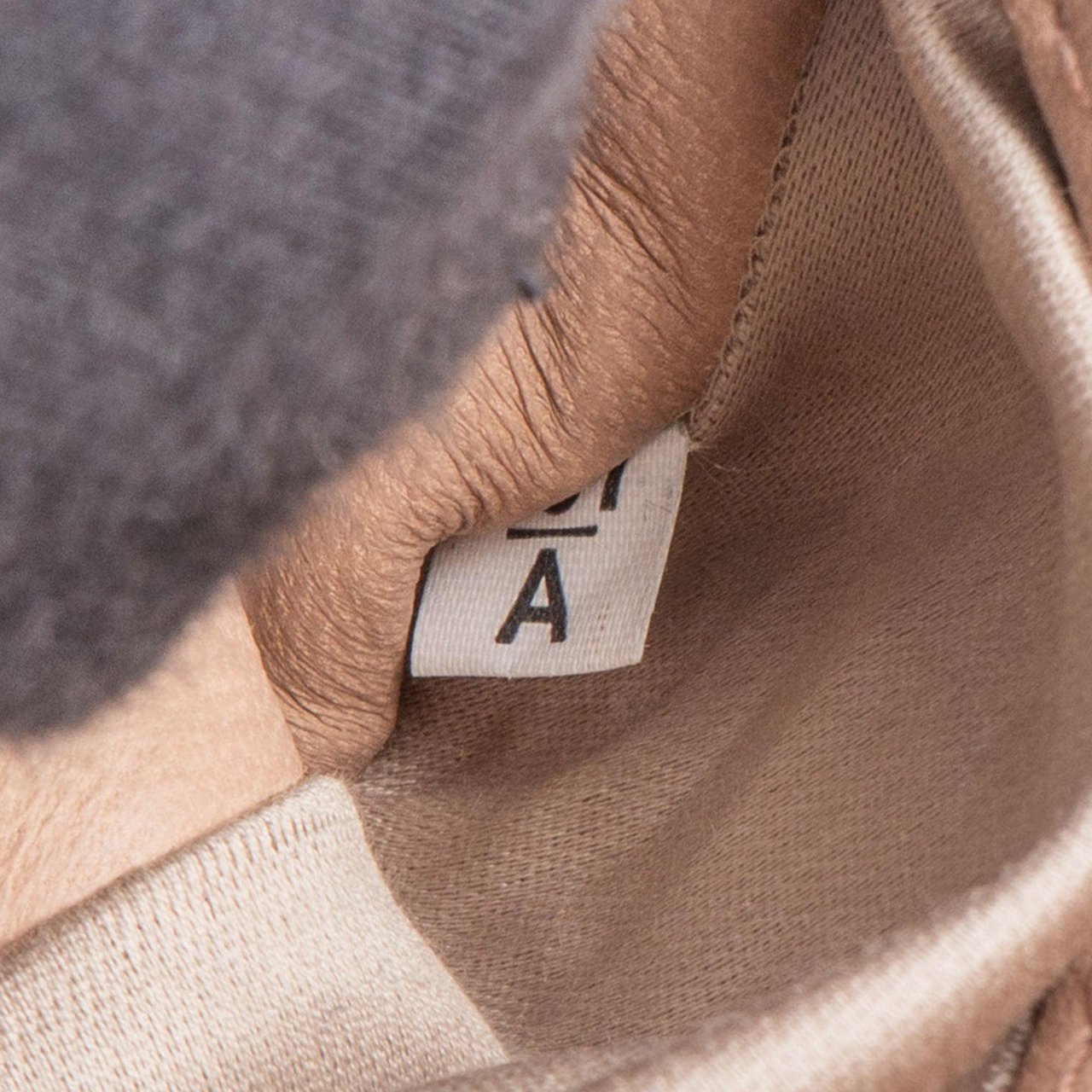 Miu Miu Miu Miu Quilted Leather Clutch Beige