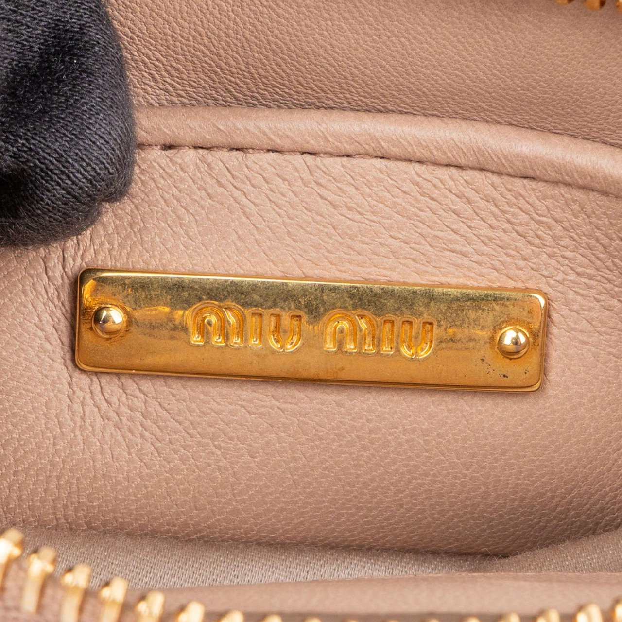 Miu Miu Miu Miu Quilted Leather Clutch Beige
