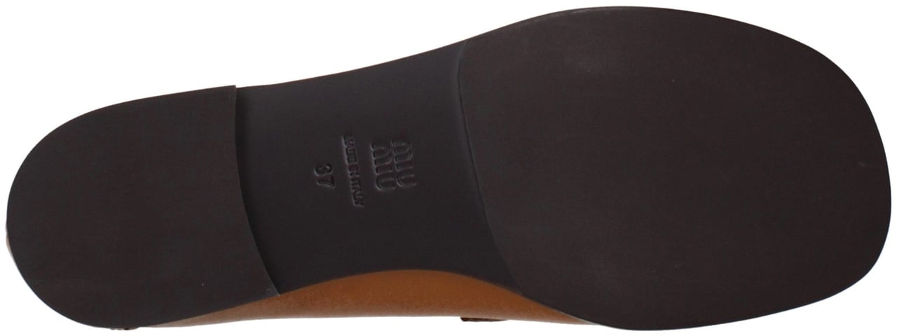 Miu Miu Brown Leather Slip-On Loafers Bruin