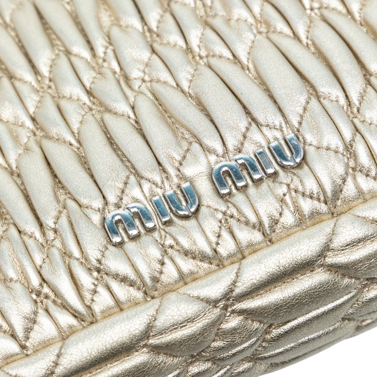 Miu Miu Matelasse Nappa Crystal Chain Satchel Goud