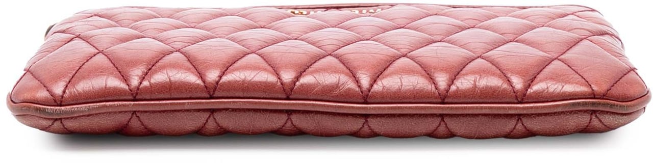 Miu Miu Matelasse Lambskin Crossbody Rood