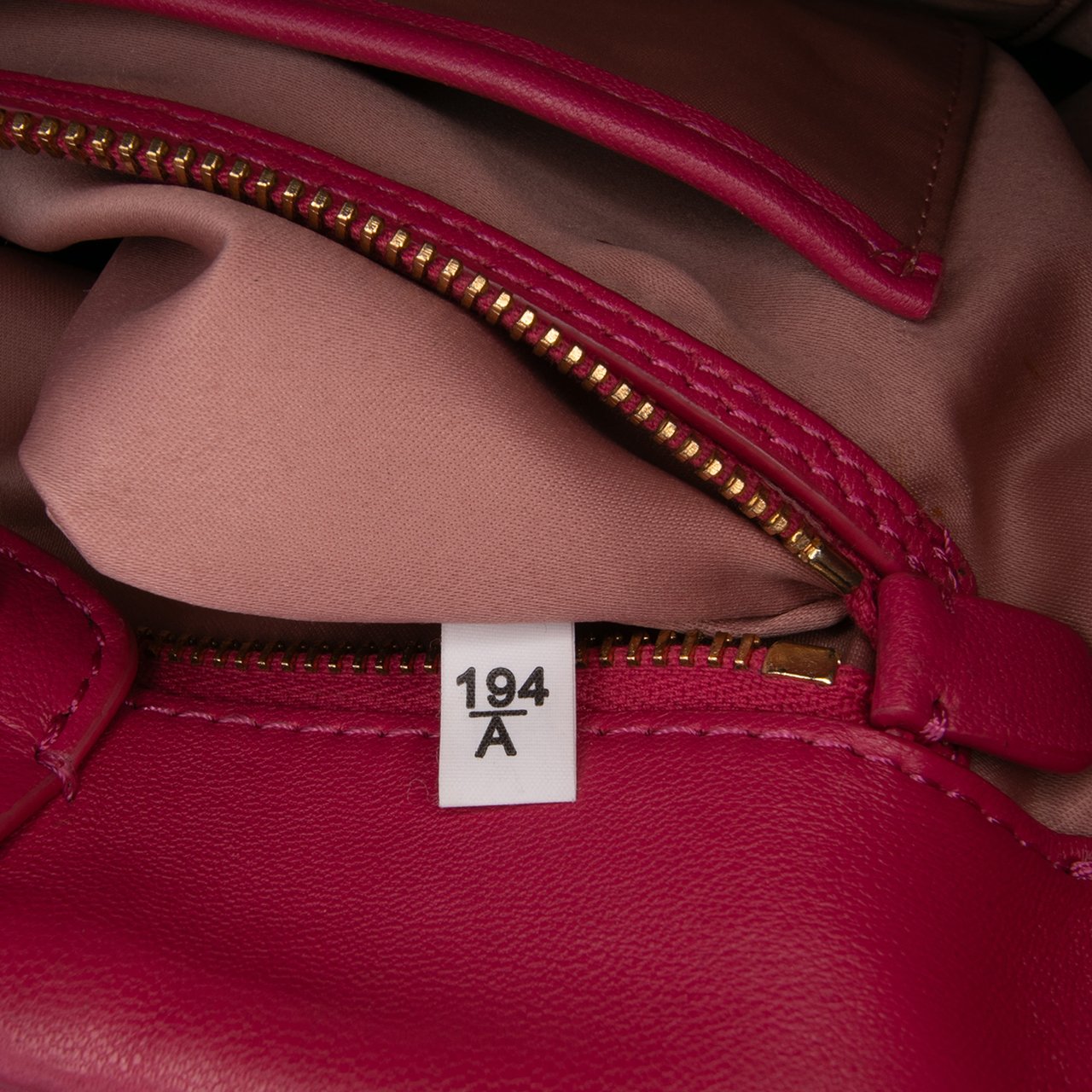Miu Miu Matelasse Nappa Satchel Roze