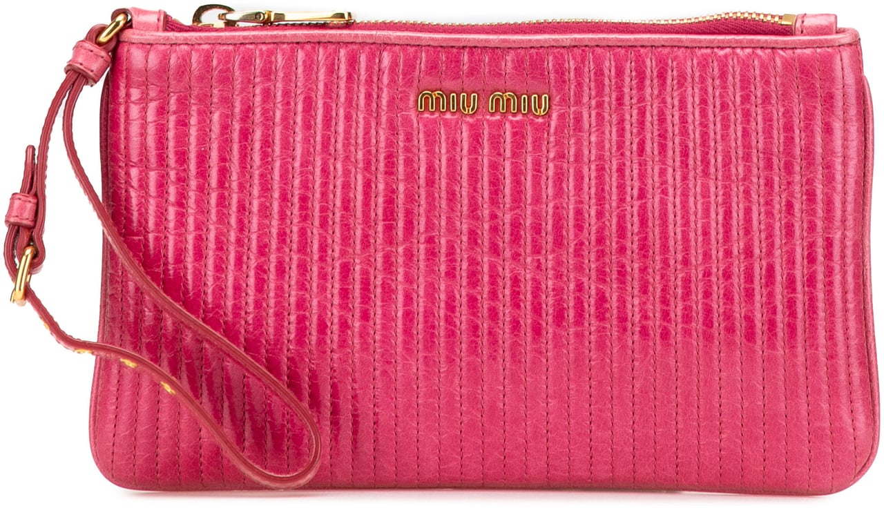 Miu Miu Matelasse Lambskin Leather Clutch Roze