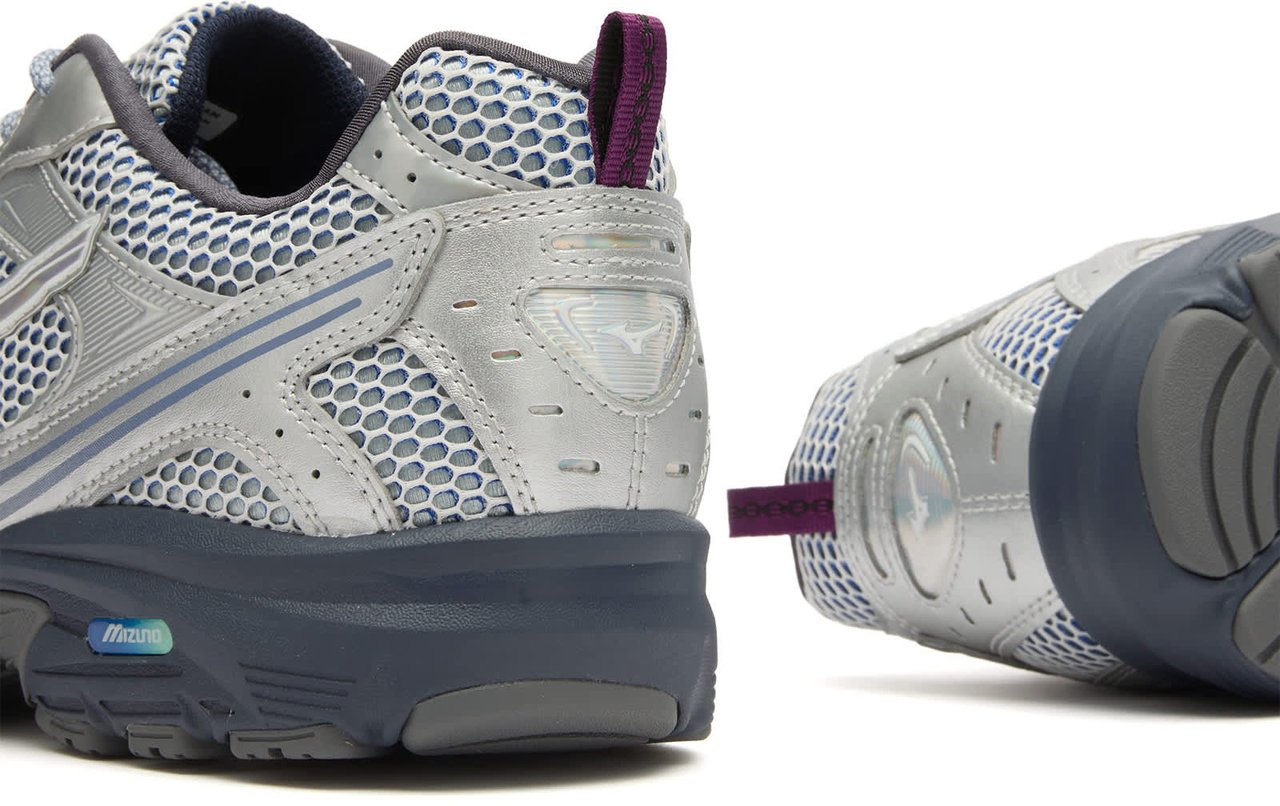 Mizuno mxr space light silver Grijs