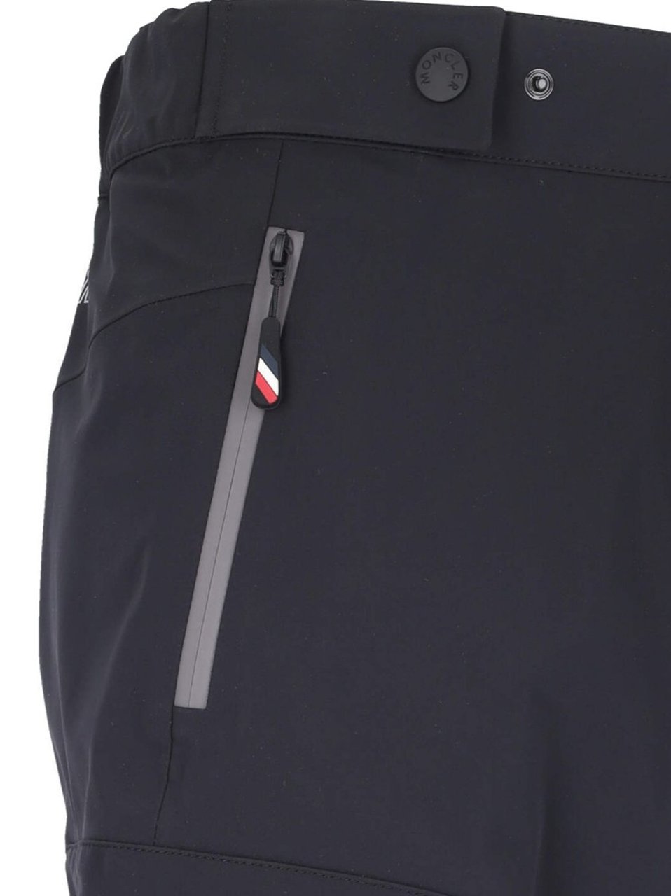 Moncler Wide Multi-Pocket Trousers In Black Stretch Nylon Zwart