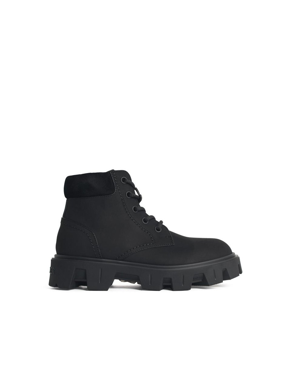 Moncler 'Peak City' Suede And Black Nubuck Ankle Boots Zwart