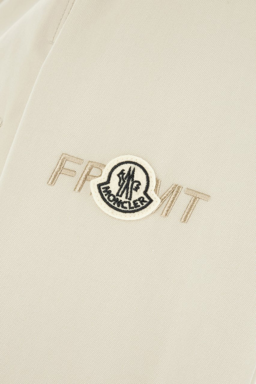 Moncler Moncler Sand 7 Moncler FRGMT jacket Neutraal