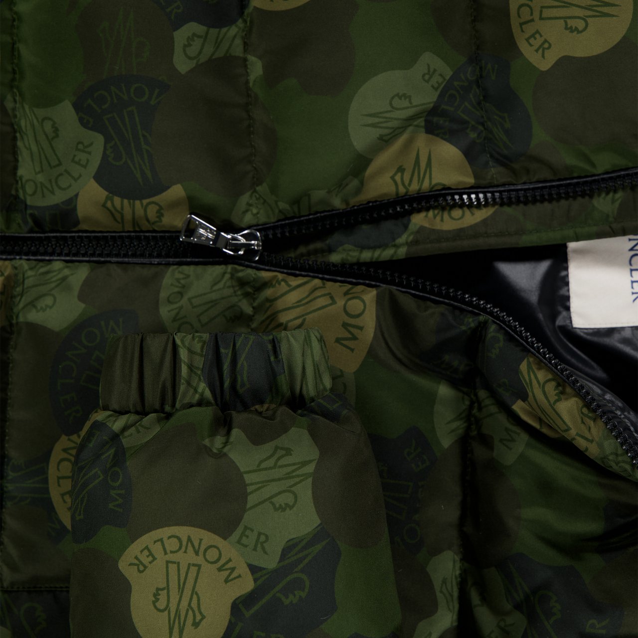 Moncler Moncler Escer Kinder Jongens Winterjas In Army Groen